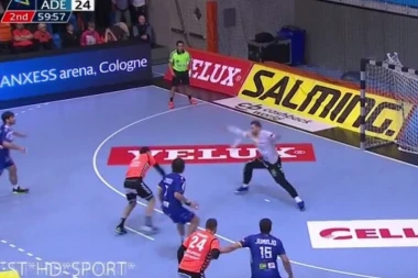 (VIDEO) CUPARA ODUŠEVIO EVROPU: Pogledajte spektakularnu odbranu srpskog golmana u LŠ