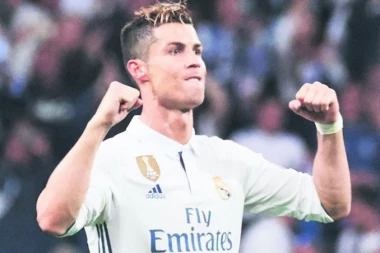 SADA JE LEPŠI: Ronaldo dobija novu bistu