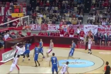 PREKID TRAJAO PAR MINUTA: U Atini bačen susazvac