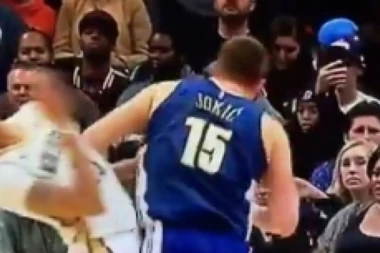 Dejvis doživeo potres mozga: Jokić: Žao mi je