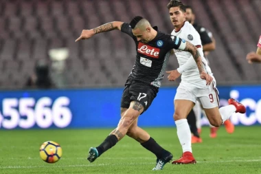 (VIDEO) Milanezi sprženi pod Vezuvom, da li će Napulj dočekati "skudeto"?