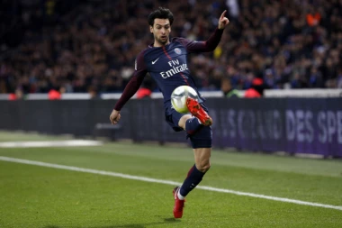 (VIDEO) Kung-fu Pastore: IGRAČ PSŽ-a BRUTALNO ŠUTNUO PROTIVNIKA U GLAVU