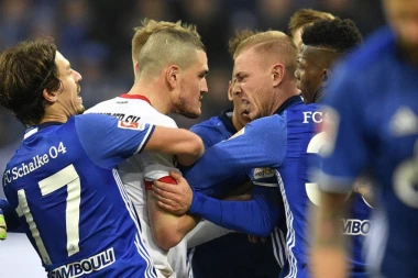 (VIDEO) Šalke slistio Hamburger i stao iza Bajerna na tabeli!