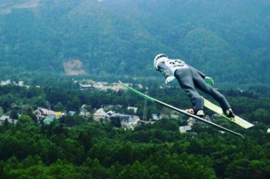 Kobajaši "preleteo" Krafta za trijumf u Visli