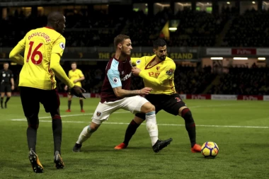 (VIDEO) Vest Hem tone sve dublje, "STRŠLJENOVI" IZBOLI "ČEKIĆARE"