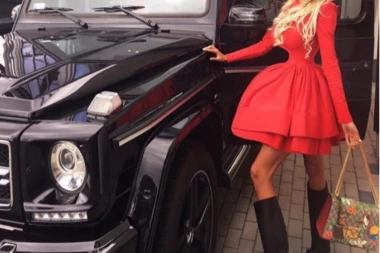 USKORO BARBIKE POLITIČARI, VATROGASCI, ASTRONAUTI... Nova kolekcija povodom 60-og rođendana čuvene lutke