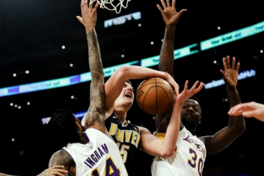 (VIDEO) SKANDAL U NBA LIGI: Sudije Jokića izbacile sa utakmice protiv Lejkersa!