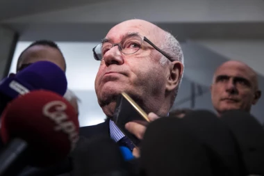 Tavekio podneo ostavku posle debakla Italije