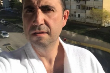 TIGAR BACIO OKO NA EMINU JAHOVIĆ