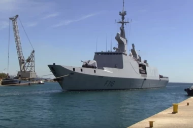 (VIDEO) FRANCUZI ISPALI SMEŠNI: Rusi im otkrili "nevidljivu" krstaricu, pa ih sprdali na internetu