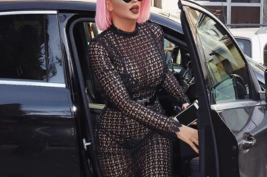 JK SA DONATELOM VERSAĆE NA NEDELJI MODE: Estrada zna razliku između mene i njih!