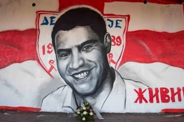 JAGODA, ŽIVIŠ: Turski huligani su pre tri godine ubili navijača Zvezde!