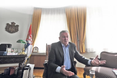 VELJA PREDAO LISTU: Ponosan sam što smo skupili potpise