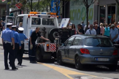 PO NOVOM ZAKONU: Bahati vozači, imate MINUT da sklonite auto, inače nosi PAUK