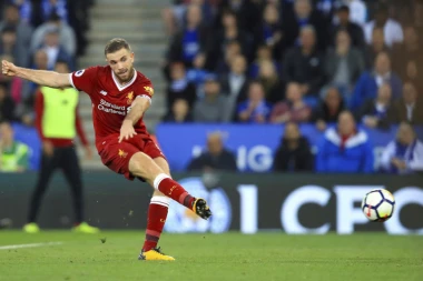 NAJGORI KAPITEN U ISTORIJI LIVERPULA: Navijači Redsa opleli po Hendersonu