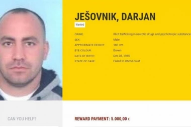 AKO VIDITE OVOG MUŠKARCA, ODMAH ZOVITE POLICIJU! Za njegovu glavu nudi se novčana nagrada!