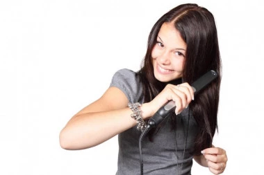 Ova četiri trika možete da upotrebite kada se probudite sa neposlušnom kosom!