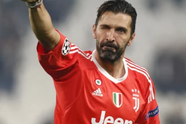 Bufon hvalospevima obasuo Ronalda