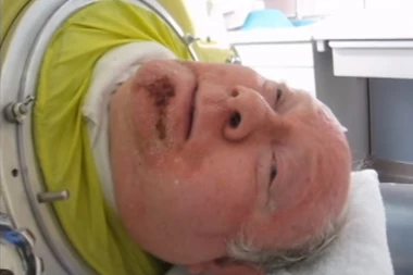 ČOVEK 60 GODINA ZAROBLJEN U MAŠINI!