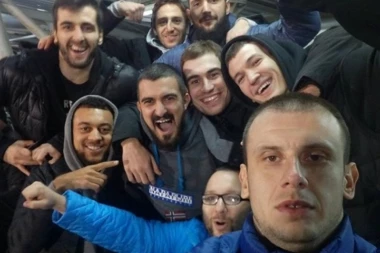 CRNO-BELO VEČE: Košarkaši Partizana slavili uspeh fudbalera