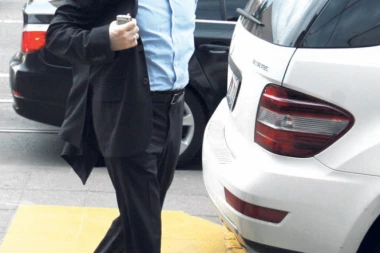 GRADSKI MENADŽER ODGOVORIO NA PROZIVKE: LICEMER! ĐILASU SAD SMETA F4