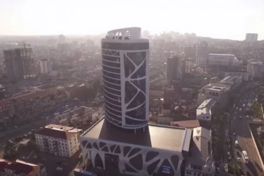 (VIDEO) STRAVIČAN POŽAR U GRUZIJI NA IZBORU ZA MISS - 11 MRTVIH!