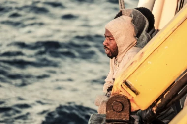 RASTE BROJ UTOPLJENIH MIGRANATA: Grčka obalska straža pronašla 14 ljudi