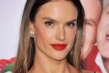 Omiljeni Viktorijin anđeo ide u penziju!