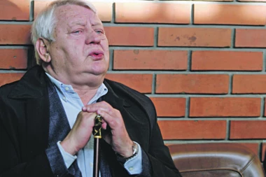 VLADIMIR CVETKOVIĆ O SUKOBIMA "VEČITIH": TERZA I VUČELA SU ZAJEDNO U KAFANI!