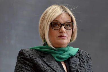 TABAKOVIĆEVOJ ISTIČE MANDAT: Tu sam dok god imam podršku Vučića!