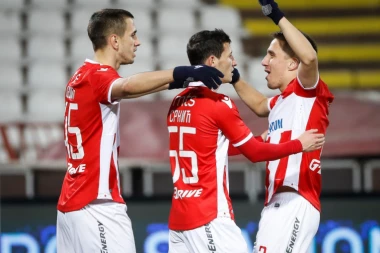 (VIDEO) TEROR PEŠIĆA: Zvezda pregazila Radnik