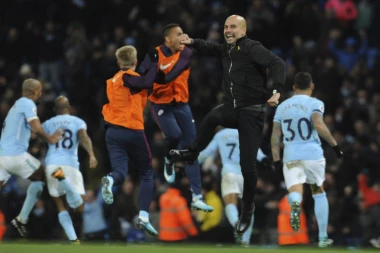 (VIDEO) LUDNICA U MANČESTERU: Sterling doneo pobedu Sitiju u 96. minutu, het-trik Runija
