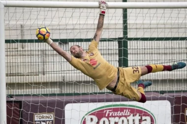 (VIDEO) Mihajlović od Vanje pravi novog Čilaverta: Prečka se i dalje trese