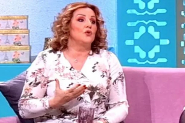 (FOTO) OSVANULA FOTKA IZ PROŠLOSTI ANE BEKUTE: Pevačica neprepoznatljiva, a jedan detalj ŠOKIRAO je sve!