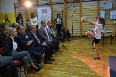 Aqua Viva osvojila dva globalna priznanja za program "Pokrenimo našu decu"