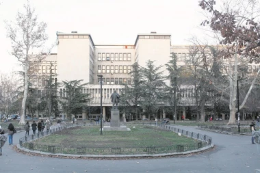 GLAVNJAČA GORA OD ALKATRAZA