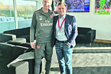 DRAGAN STOJKOVIĆ U LONDONU: PIKSI POSETIO PROFESORA