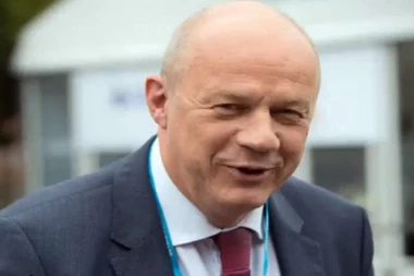 BRITANSKI VICEPREMIJER POD ISTRAGOM ZBOG PORNOGRAFIJE