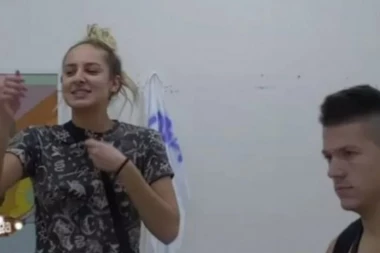 Ova pesma je naročito pogodila Lunu Đogani!