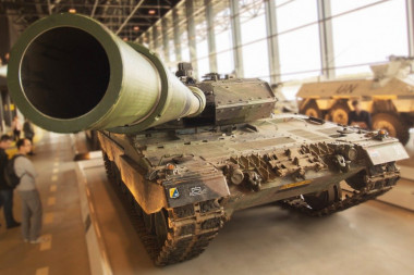 Mađarska kupila nemačka borbena vozila Links za 2 milijarde evra