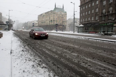 OČEKUJE NAS DRASTIČNO POGORŠANJE VREMENA: Veliki pad temperature tokom noći, kiša i sneg