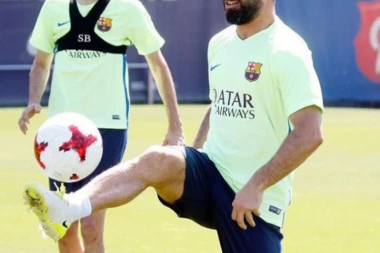 TURČIN NAPUŠTA BARSELONU: Arda Turan stiže u Bašakšehir