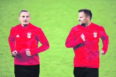 Portugalci preko Fejsine grbače upućuju otrovne strelice: Status u klubu pre "orlova"