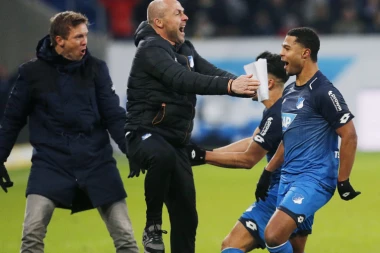 (VIDEO) Golčina Gnabrija sa pola terena!