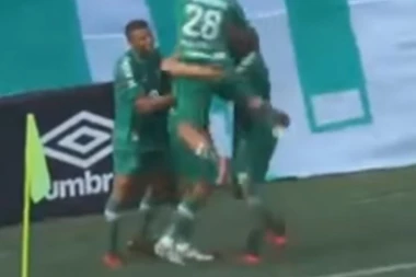(VIDEO) Šapekoense u 95. minutu došao do istorijskog podviga