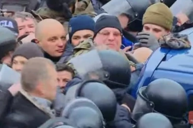 (VIDEO) BESNA RULJA OSLOBODILA SAKAŠVILIJA!