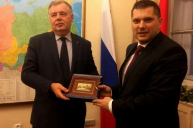 NIKODIJEVIĆ U RUSIJI: Dogovorena saradnja Beograda i Sankt Peterburga
