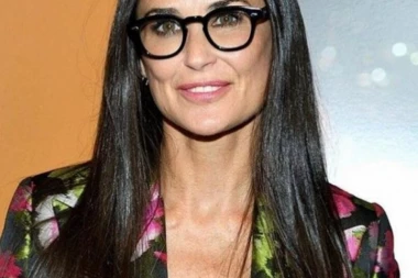 Ćerka poznatih glumaca pozirala gola - SVE JE ŠOKIRALO NJENO MEĐUNOŽJE!