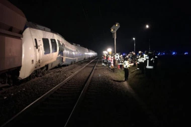 Sudarili se vozovi kod Ralje: Vagoni poiskakali iz šina