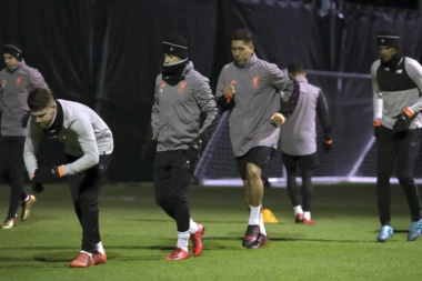 (VIDEO) LŠ: Spartak ponizen na Enfildu, Šahtjor u nokaut fazi, Fejnord osvojio prve bodove, Ronaldo postavio novi rekord